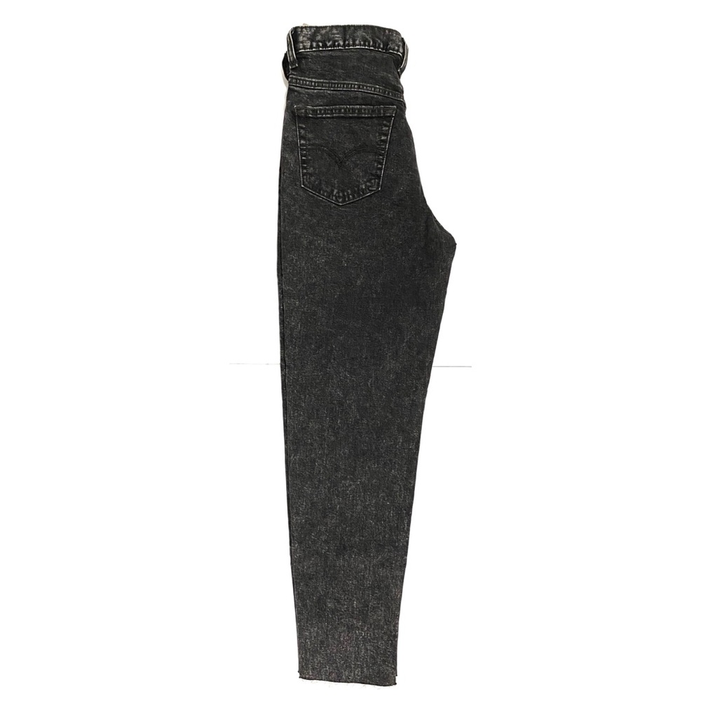 LEVI’S EXPOSED BUTTON MOM JEANS - Picture 3 of 13